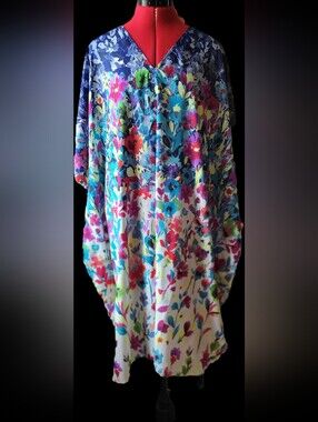 Floral V-Neck Caftan in Multicolor